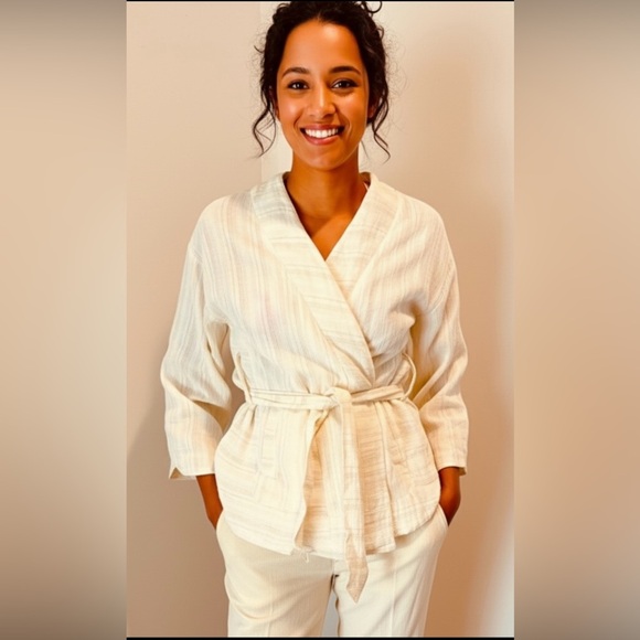 Anthropologie Jackets & Blazers - HEI HEI Anthropologie Amita Cream Gold Metallic Stripe Kimono Belted Jacket S